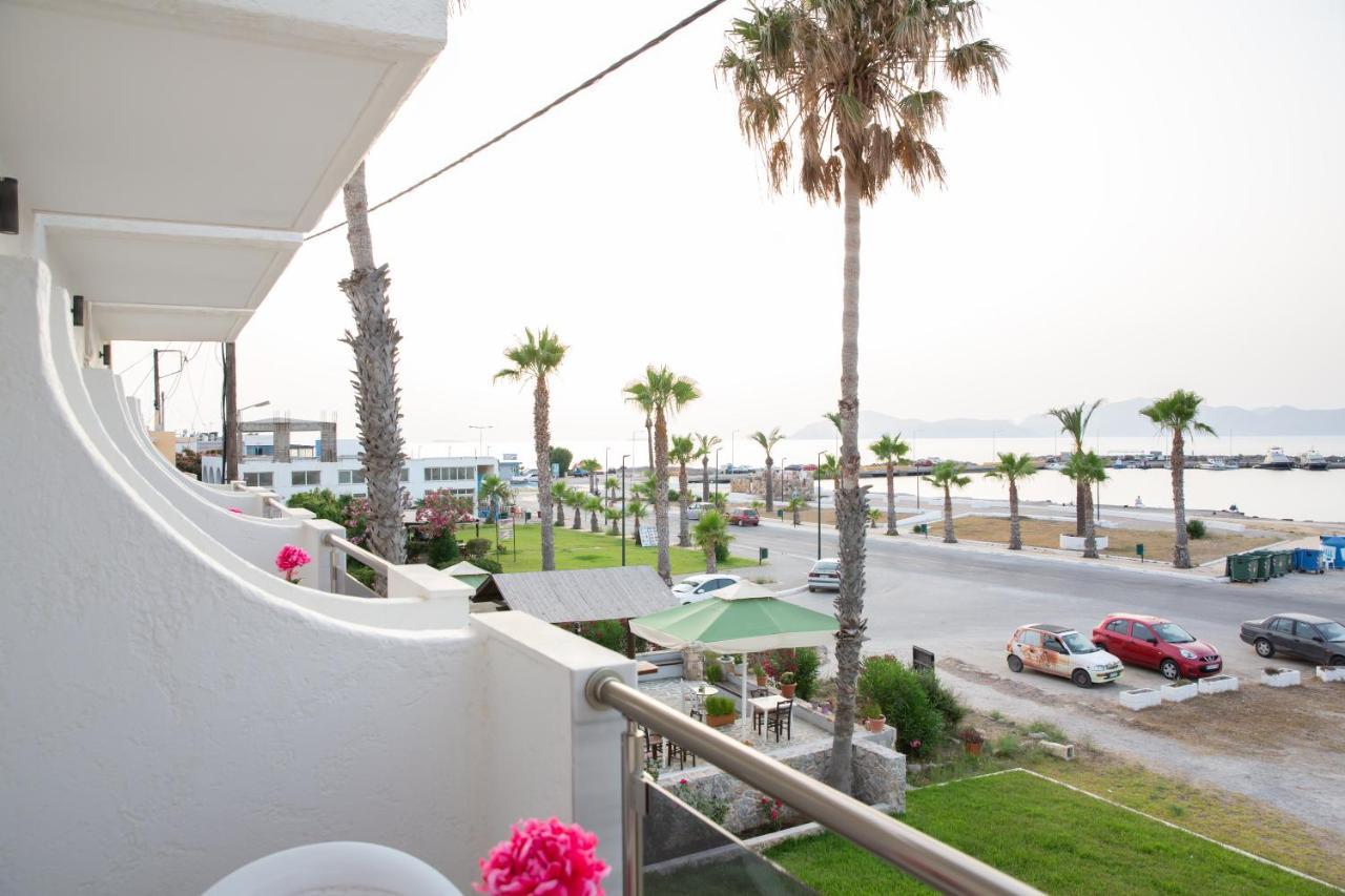 Sea Breeze Hotel Masticharion Exteriör bild