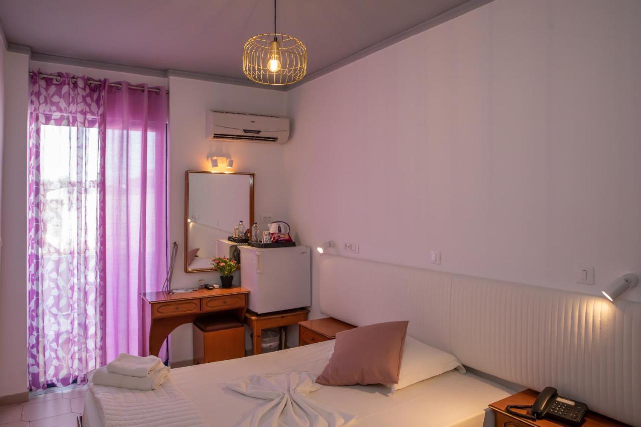 Sea Breeze Hotel Masticharion Exteriör bild