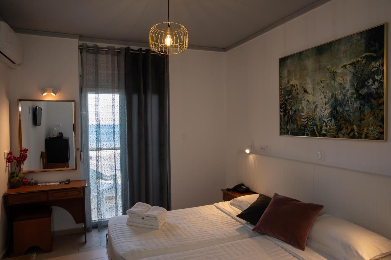 Sea Breeze Hotel Masticharion Exteriör bild